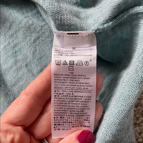 Banana Republic Light Blue Merino Wool Sweater - Picture 3 of 7